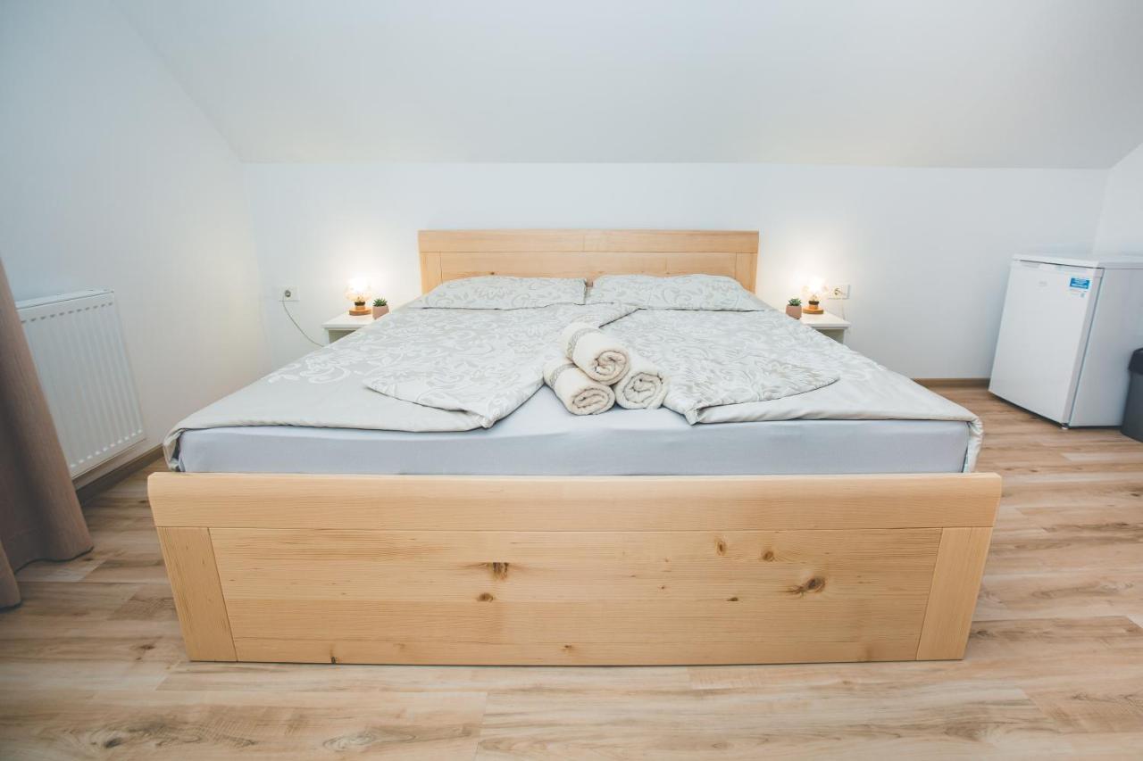 Apartma Pri Bostjanu Skofja Loka Bagian luar foto