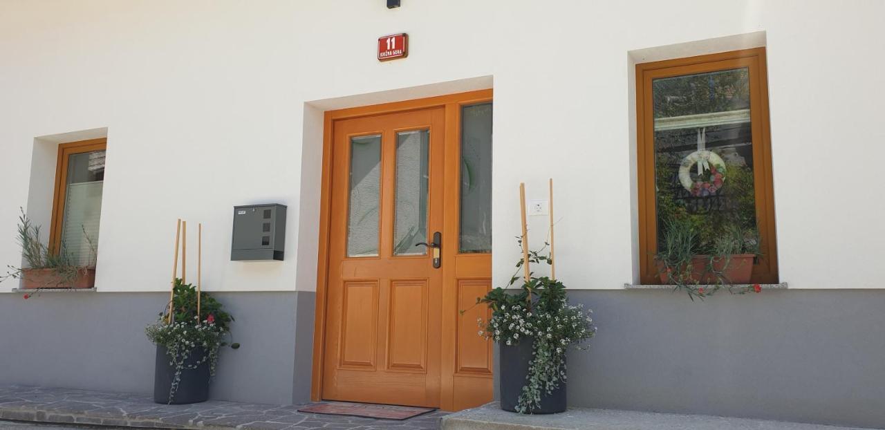 Apartma Pri Bostjanu Skofja Loka Bagian luar foto